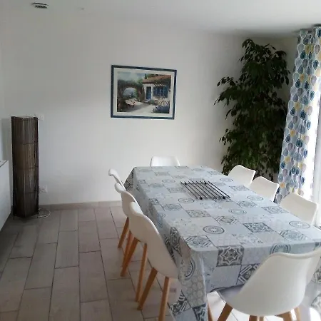 Holiday home Au Galet Bleu *