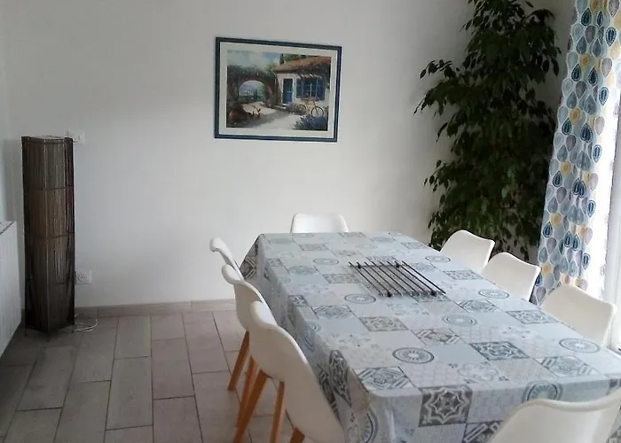 Holiday home Au Galet Bleu *